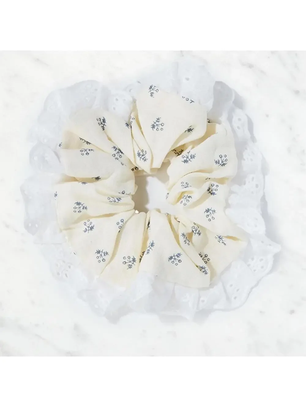 Pacsun Set of 2 Ditsy Floral Eyelet Hair Scrunchie NWT Cream Blue